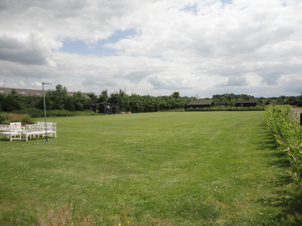 Willow Court Farm The Lodge & Petting Farm, 8 Mins From Legoland & Windsor, 15 Mins From Lapland Uk 外观 照片